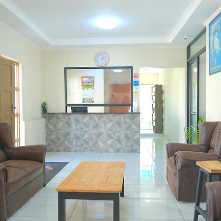 Supa Lodge Parow Bagian luar foto